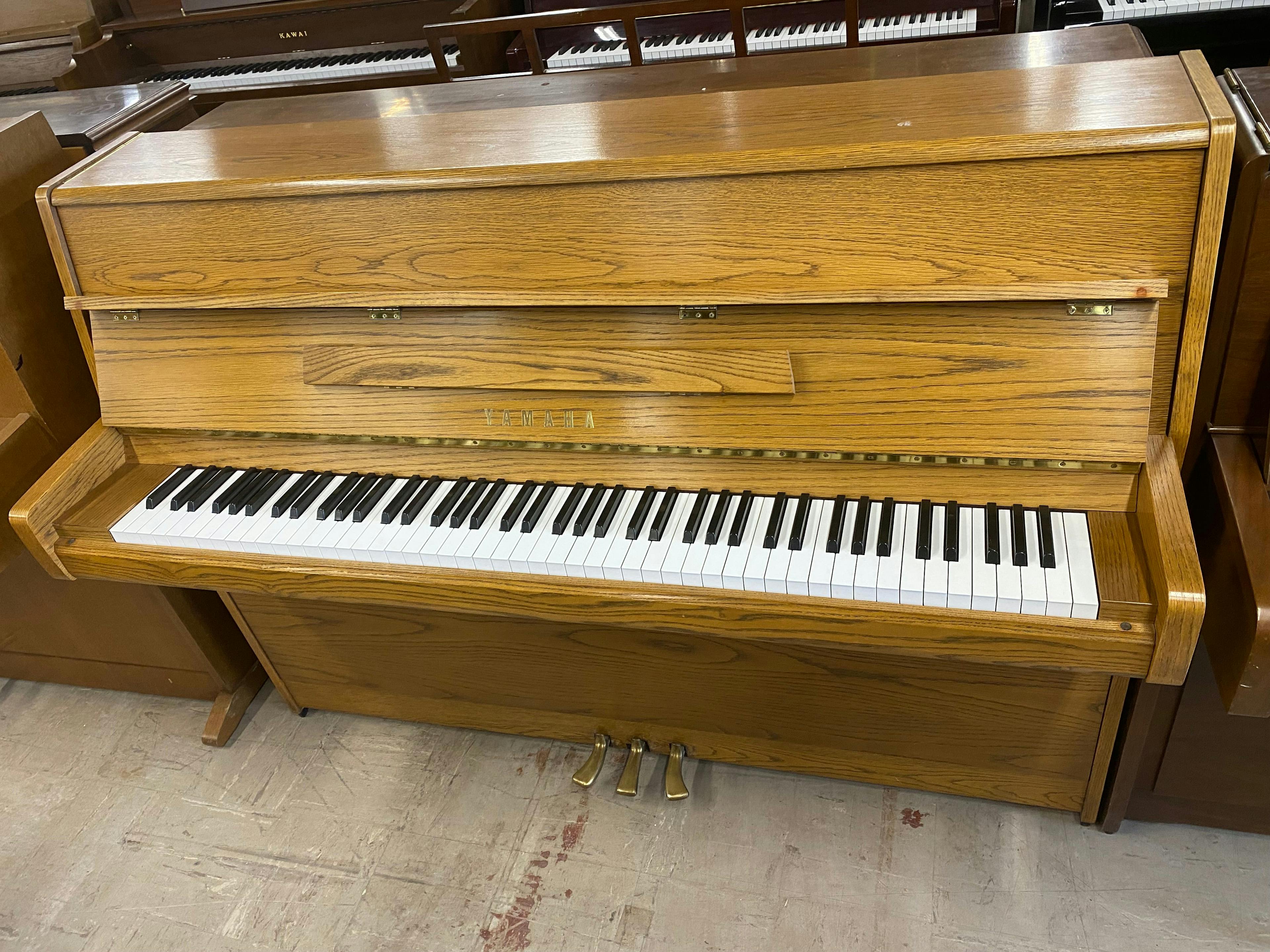 Yamaha M1 Continental Console Piano
