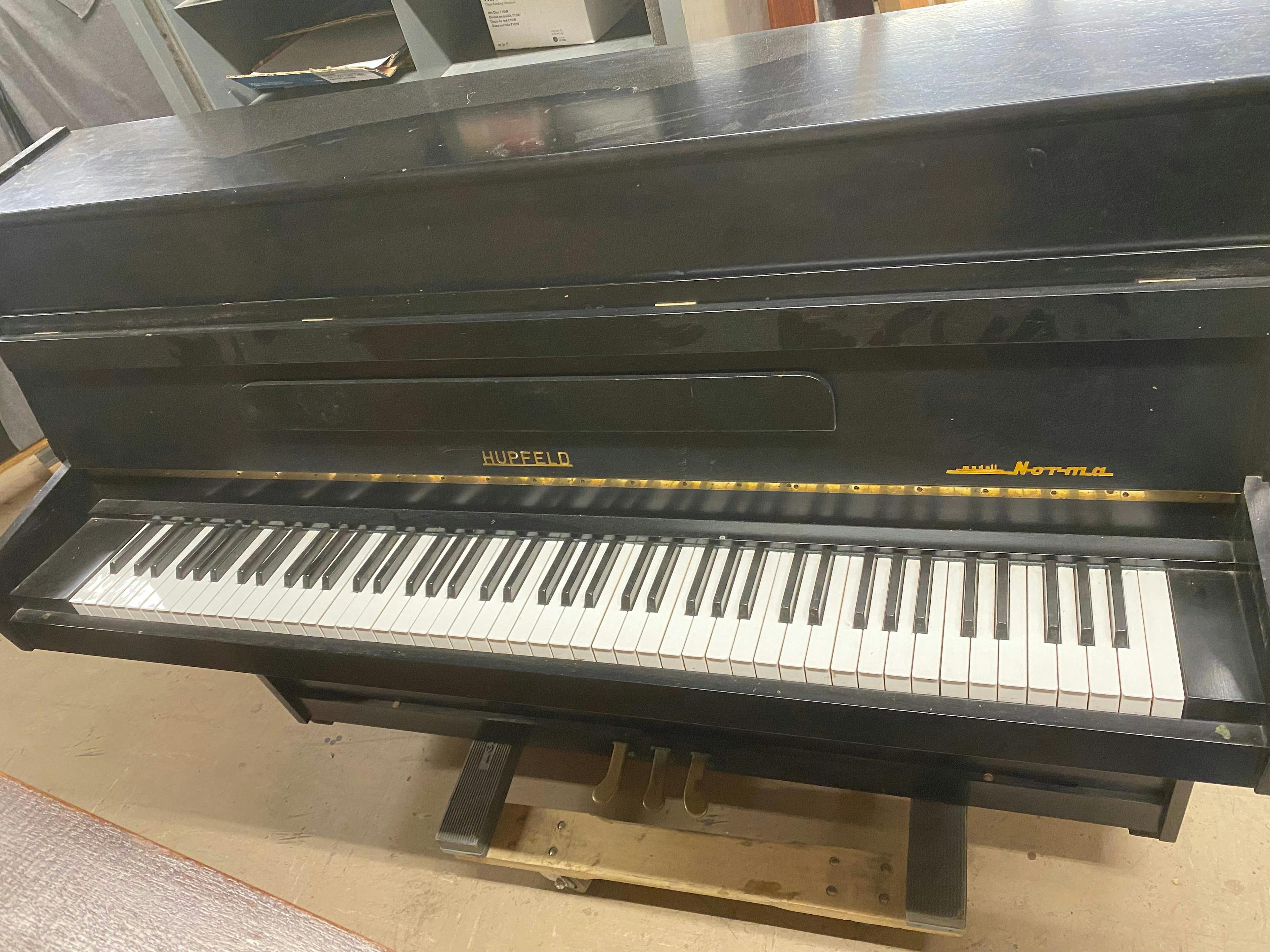 Hupfeld Console Piano
